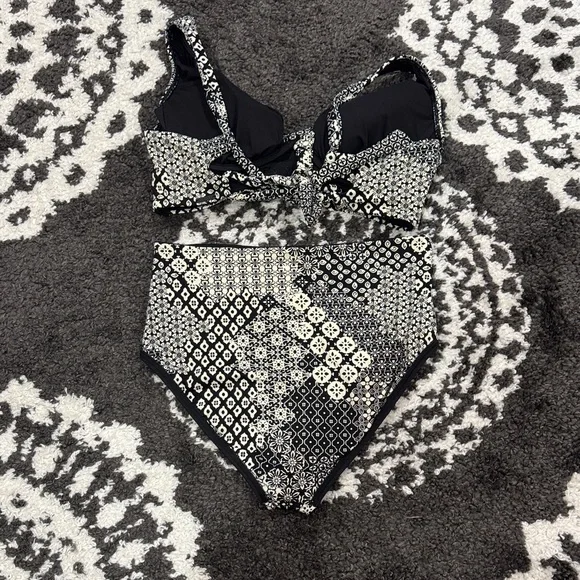 Women’s sunsets Venice seagrass textured Elsie top Capri bottom Bikini 34 G M - Picture 5 of 8